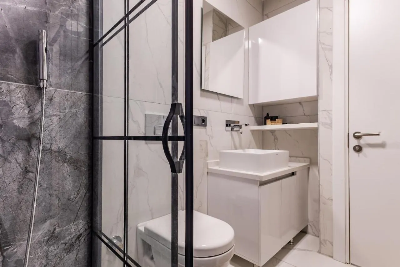Central And Modernly Furnished Flat In Sisli Apartment Istanbul